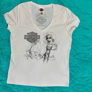 Harley-Davidson Women's White V-Neck Tee size extra large